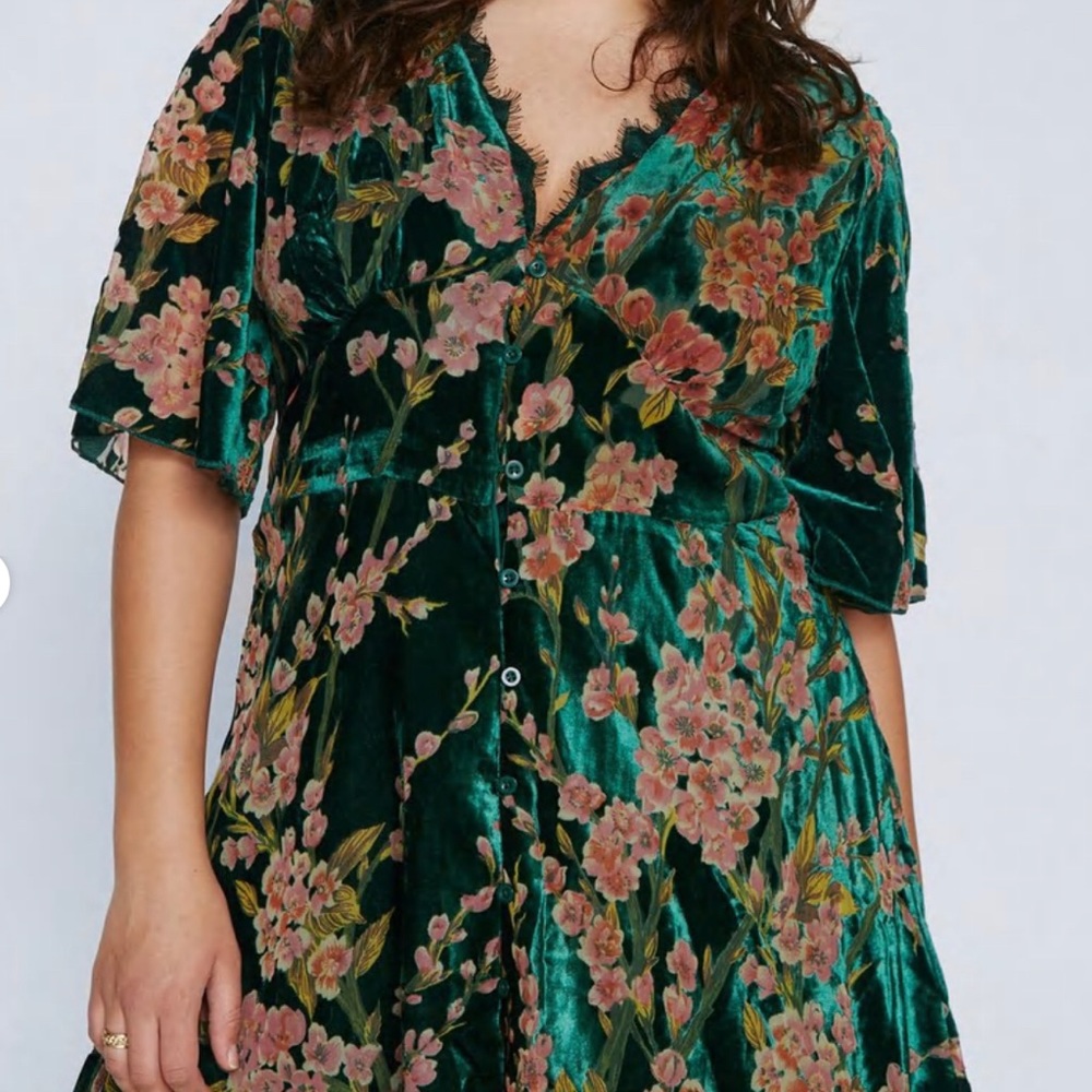 Nasty gal velvet floral dress